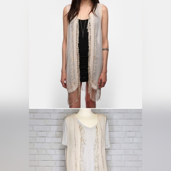 Tops - Thistlepearl vest in ivory